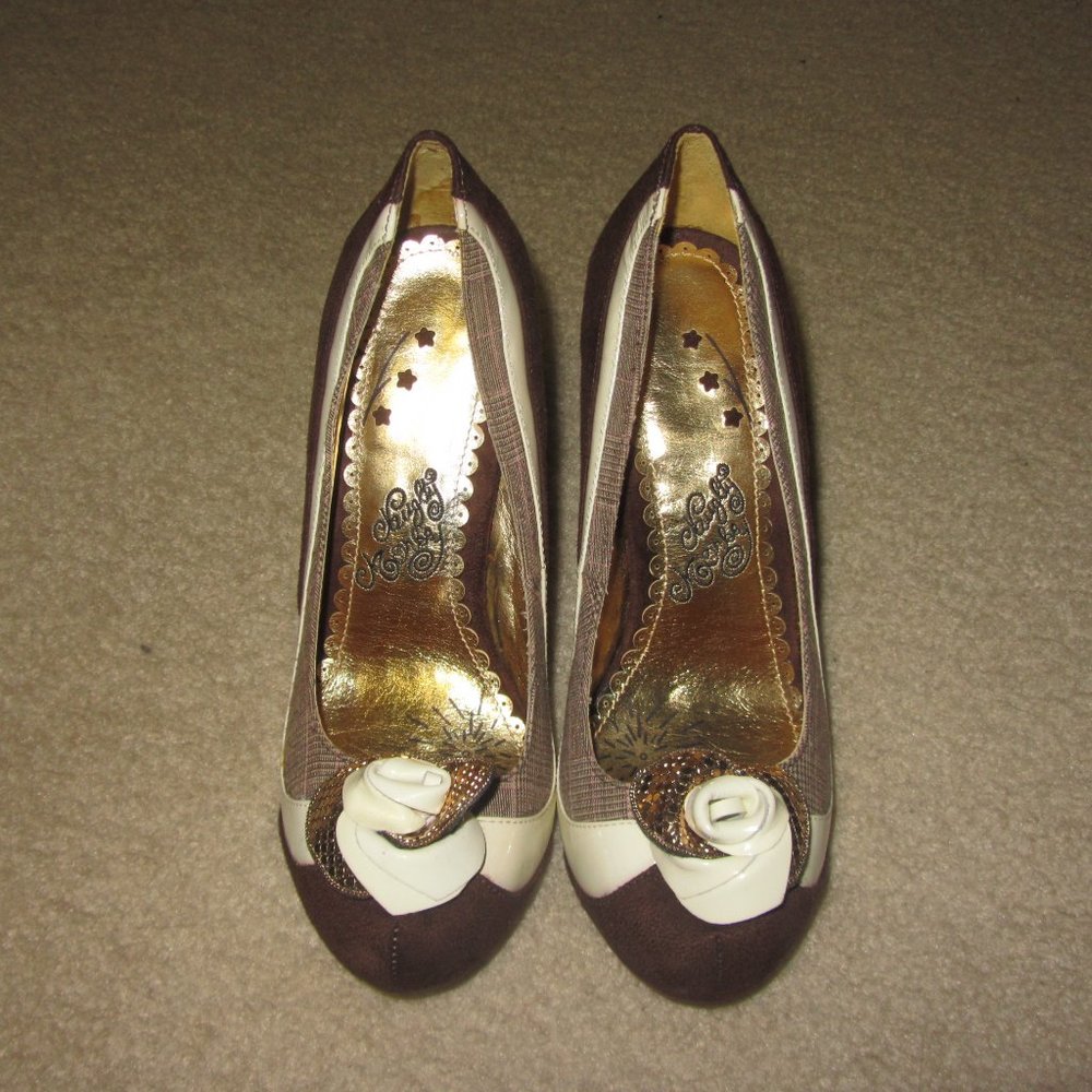 WORN ONCE! Naughty Monkey Pumps